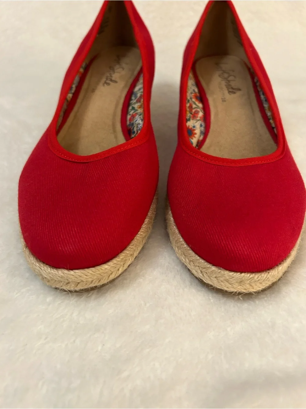 LifeStride Velocity 2.0 Red Espadrille Wedge Pumps Women’s Size 8